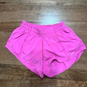 Lululemon hotty hot 2.5 inch size 2